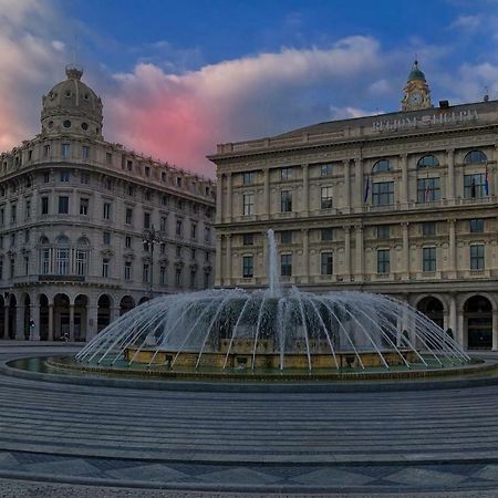Joivy Elegant Flat For 7, In The Heart Of Genoa Apartment Bagian luar foto