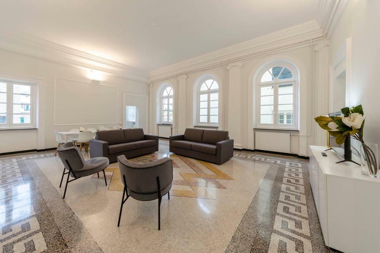 Joivy Elegant Flat For 7, In The Heart Of Genoa Apartment Bagian luar foto