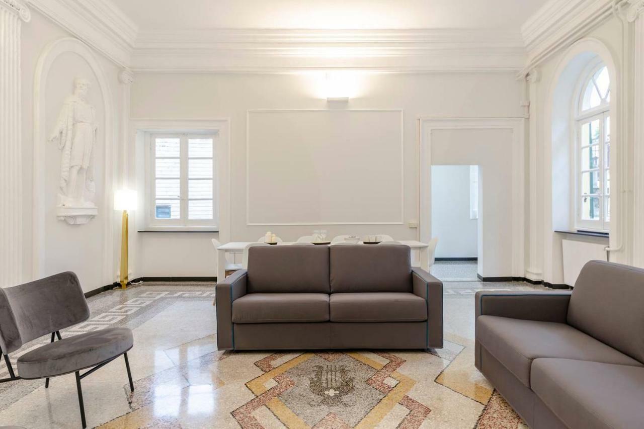 Joivy Elegant Flat For 7, In The Heart Of Genoa Apartment Bagian luar foto